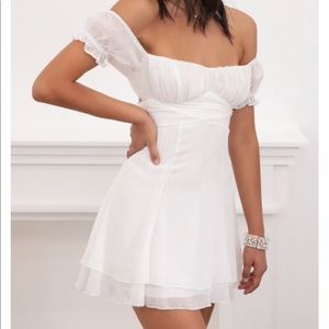 Lucy in the sky white estrella dress